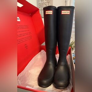 Hunter Women's Black Adjustable Boots